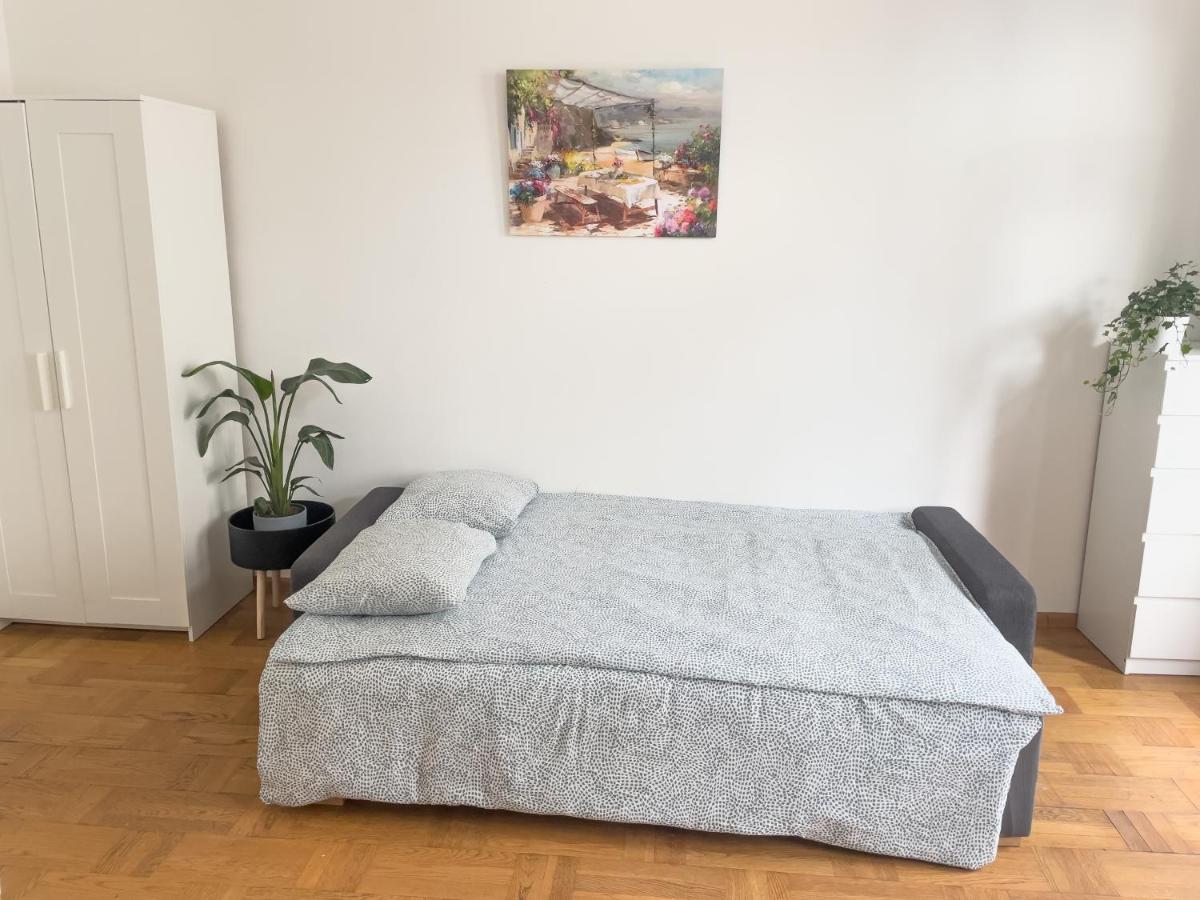 Sunny Studio Near Central Station Apartamento Viena Exterior foto